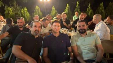 Photo of Ambasadori Mediani në mesin e kumanovarëve për ta ndjekur sfidën e Botërorit: Spanjë-Francë!