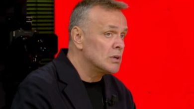 Photo of Ja pse u ndaluan në kufi të Shqipërisë Adnan Azizi dhe Bekim Qoku. Flet eksperti Karamuço
