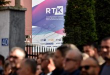 Photo of Punëtorët e RTK-së 10 ditë pa paga, sindikatat paralajmërojnë protestë të hënën