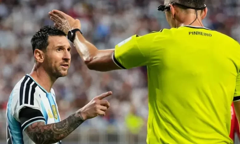  Mos trego mungesë respekti ndaj meje   Messi përplaset me arbitrin portugez   shpërthen  rrjeti