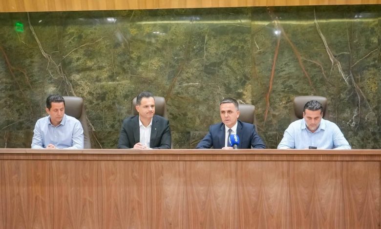 U mbajt takim i jashtëzakonshëm koordinues për situatën me ujin e pijshëm   situata po qetësohet  numri i pacientëve në rënie