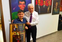 Photo of Ali Ahmeti pret sportistin e ri nga Tetova, Muhammed Dauti