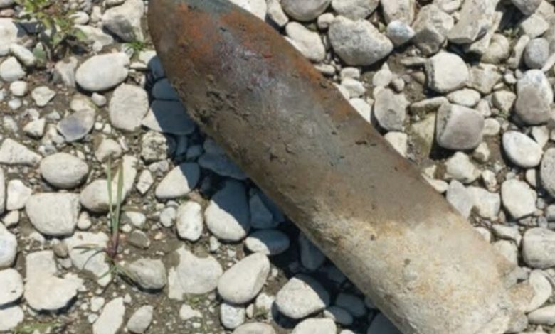 Granatë e pashpërthyer nga Lufta e Parë Botërore gjendet në Negotinë