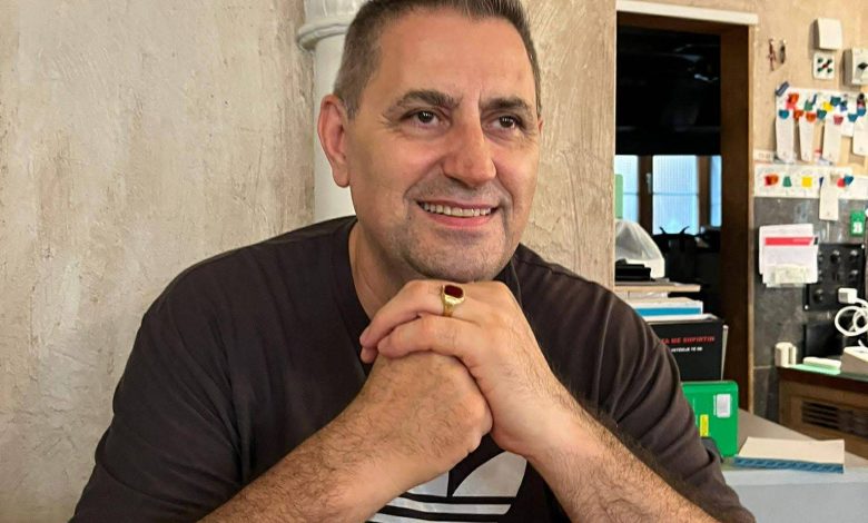 Muhamet Ajeti  GURBETI NUK FILLON ME IKJEN  POR ME DILEMËN E KTHIMIT