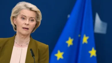 Photo of Von der Leyen mbërrin në Kiev, marrëveshja për dronët në qendër të takimit me Zelenskyn