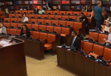 Photo of Përplasje mes deputetëve mbi pakon e ligjeve për Arsim të Lartë