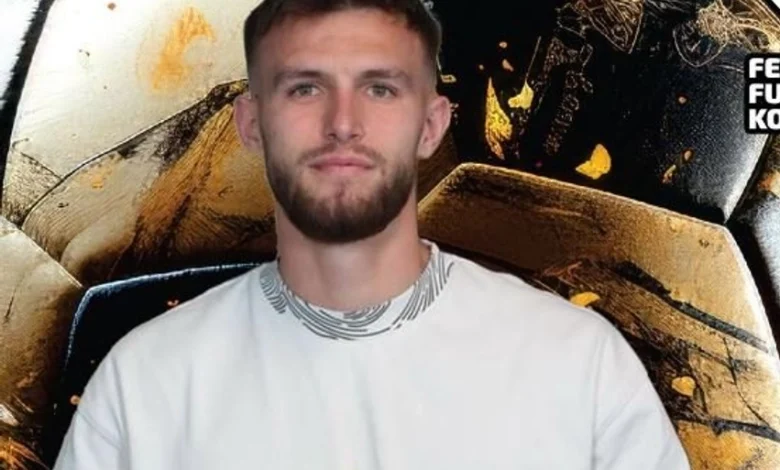 Në të njëjtën kohë u prezantua nga dy klube  Tolaj sqaron situatën