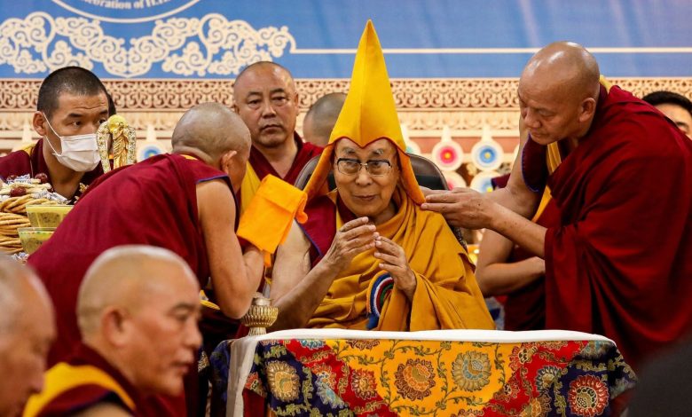 Dalai Lama mbush 91 vjet  vazhdon debati për pasardhësin e tij