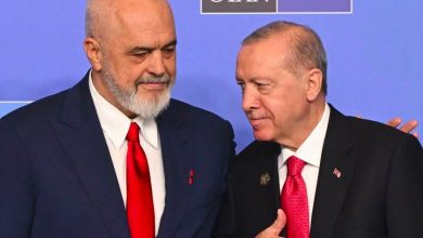 Photo of I buzëqeshur krah Erdoganit, Rama ndan foto nga Samiti i NATO-s në Turqi