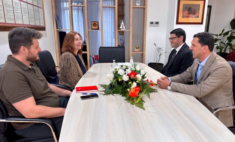 Forcimi i kapaciteteve institucionale  temë e takimit mes ministrit Ferati dhe IFES