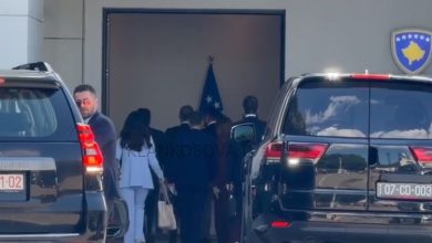 Photo of Glauk Konjufca pret në takim zëvendësministrin italian