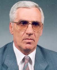 Ndërroi jetë profesori i Universitetit të Tetovës dhe Prishtinës  Esat Hoxha