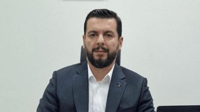 Photo of Selami: Kryetari i Qytetit të Shkupit të ndryshojë tabelën dhe të respektojë Ligjin për dygjuhësinë
