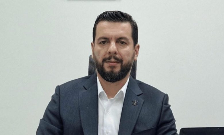 Selami  Kryetari i Qytetit të Shkupit të ndryshojë tabelën dhe të respektojë Ligjin për dygjuhësinë