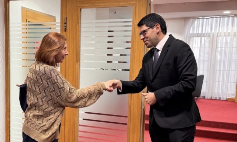 Forcimi i kapaciteteve institucionale  temë e takimit mes ministrit Ferati dhe përfaqësuesve të IFES it