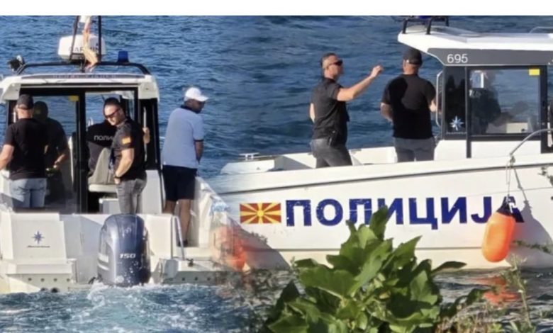 Shpëtohen dy persona në Liqenin e Ohrit  për shkak të erës së fortë po largoheshin në mënyrë të pakontrolluar nga bregu