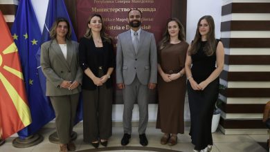 Photo of Shasivari priti studentët e UEJL-së që korrën sukses në garën mbarëshqiptare