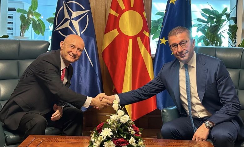 Bruno Ceka takon Mickoskin  Ja çfarë biseduan