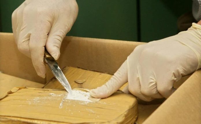 Kokainë në automjet  kallëzim penal për dy persona nga Gostivari