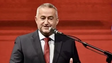 Photo of Ministri Klekovski viziton Spitalin e Gostivarit