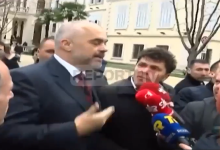 Photo of MALI NUK PERKULET: KUR FORCA E TË DREJTËS NDALON PUSHTETIN