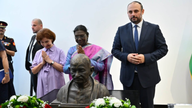Photo of Vendoset busti i Mahatma Gandit në Shkup: Simbol i paqes dhe miqësisë mes Maqedonisë dhe Indisë