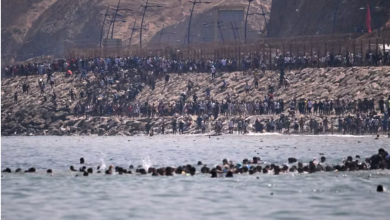 Photo of Eksod masiv drejt Spanjës, 49 mijë emigrantë mbërrijnë në Ceuta brenda një dite