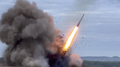 Photo of Rusia godet me raketa anijen turke me grurë në Detin e Zi, 5 marinarë të vrarë