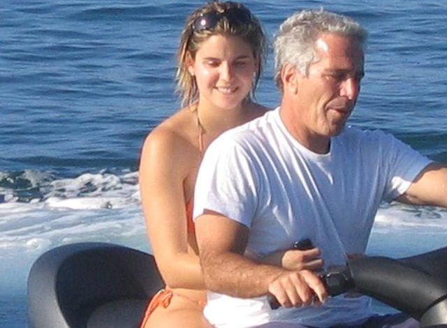 Brenda ishullit të  orgjive   publikohen pamjet nga vila luksoze e Jeffrey Epstein it  FOTO 