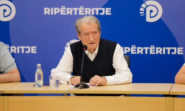  Do ta çojmë në SPAK   Akuza e Berishës ndaj Olsi Ramës  Klan i rrezikshëm  disponojmë dokumente që e implikojnë në afera bixhozi dhe licencimesh