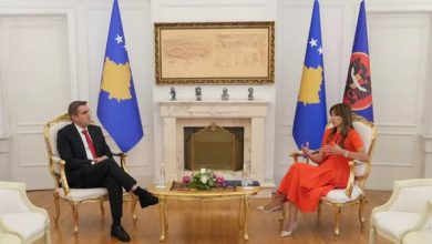 Photo of Albulena Haxhiu dekreton Zejnulla Gashin si Kryeprokuror të Shtetit