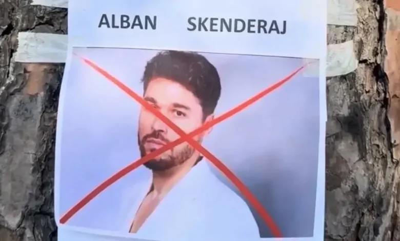 Pasi  i vunë kryqin  në rrugët e Tiranës  vjen reagimi i këngëtarit Alban Skënderaj 