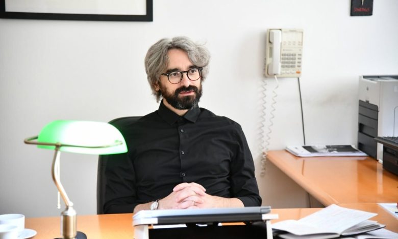 Apasiev sulmon VMRO në pasi ministri Jeton Shasivari vendosi përdorimin e gjuhës shqipe në Ministrinë e Drejtësisë