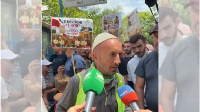 Photo of U shoqëruan nga policia pas tensioneve, lirohen organizatori Arben Kola dhe një tjetër protestuese
