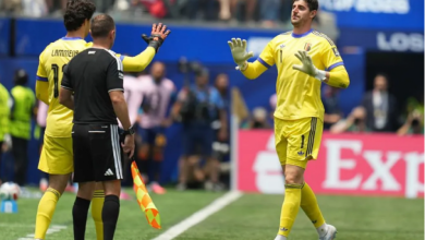 Photo of Courtois largohet me lot nga fusha, portieri belg dëmtohet ndaj Spanjës