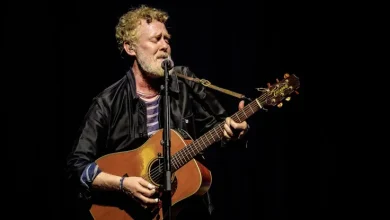 Photo of Humb jetën në aksident muzikanti irlandez fitues i çmimit Oscar