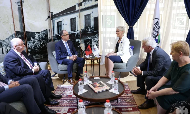  Shqipen ta bëjmë gjuhë të dijes   Begaj vizitë në Luginën e Preshevës  Të drejtat dhe identiteti kombëtar duhet të respektohen