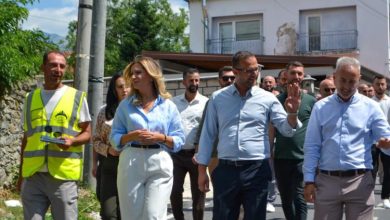 Photo of Përurohet rruga në Dubrosht, investim i financuar nga granti qeveritar: Tearca përfiton 2.2 milionë euro për projekte infrastrukturore
