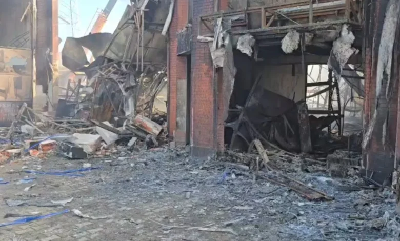 I vuri flakën barishteve dhe shkrumboi një magazinë fishekzjarresh në Shkozet  arrestohet autori 38 vjeçar në Durrës