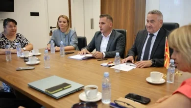 Photo of Ministri i Shëndetësisë premton përshpejtim të termave specialistikë pas takimit me mjekët amë