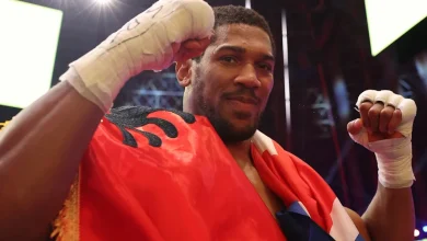 Photo of Video/ Gjesti prej kampioni i Anthony Joshua, anglezi feston me flamurin shqiptar pas fitores ndaj Kristian Prengës