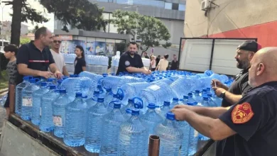 Photo of Komuna e Çairit solidarizohet me Gostivarin, dhuron 4300 litra ujë për banorët e prekur nga kriza