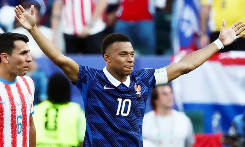 Video  Mjafton penalltia e Mbappe  Franca mposht mes  dhunës  Paraguain dhe i bashkohet Marokut në çerekfinale