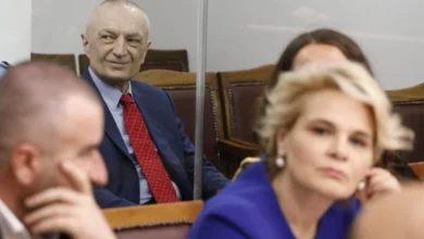 Photo of Nis gjyqi ndaj Ilir Metës dhe Monika Kryemadhit, të dy të pranishëm në seancë