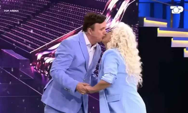 Naim Abazi e Mihrije Braha puthen live në studio