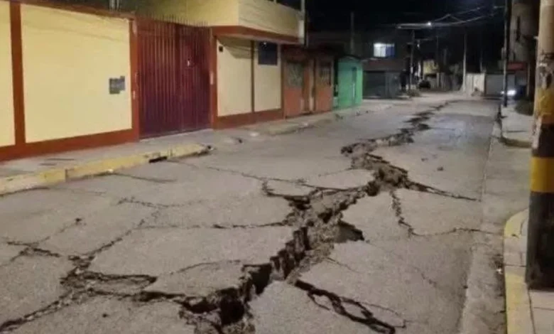 Video  Tërmet me magnitudë 5 1 në Peru  5 të vdekur dhe 16 të plagosur  Dëme të mëdha materiale