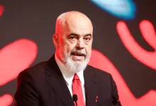 Photo of Opozita nuk votoi rezolutën për anëtarësimin në BE, Rama: Eurodeputetët dhe PS votuan për Shqipërinë, pakica u nisën për protestë
