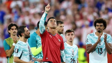 Photo of Video/ Ronaldo në lot për Jotën, vesh fanellën me numrin 21 dhe i bën homazh bashkë me gjithë ekipin dhe tifozët