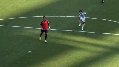 Photo of Çfarë po bënte Simeone në momentin kur Ferran Torres priste topin për ta çuar në rrjetë?!