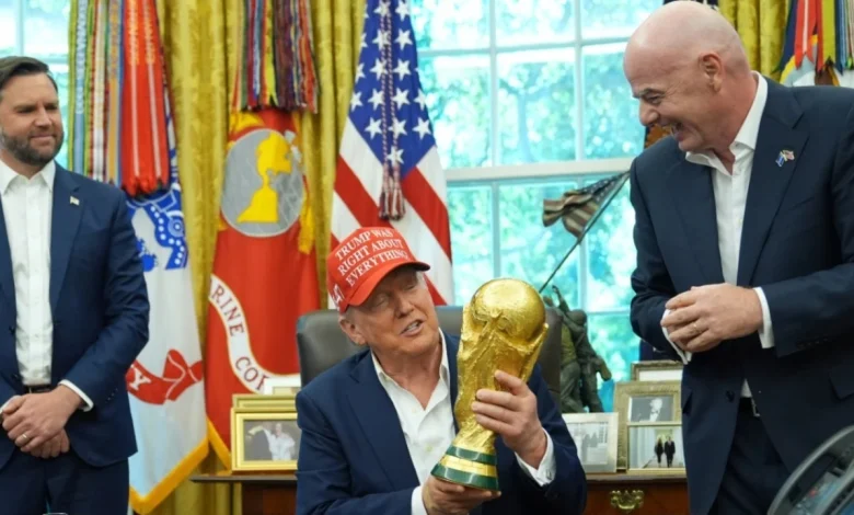 Trump përgëzon FIFA n për anulimin e kartonit të kuq të Balogun  Ishte një padrejtësi e madhe